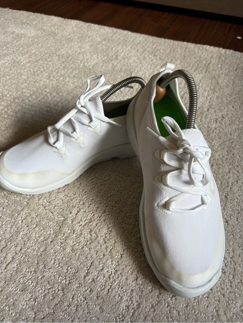 OOFOS OOmg Sport LS Low Recovery Shoes Mens 10 White Lime OOfoam Walking Sneaker
